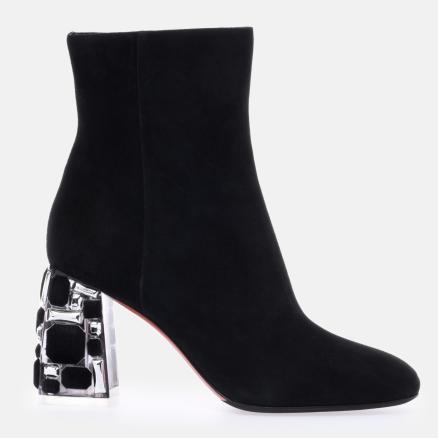 Ankle boots in black suede